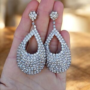 🔥 Long Vintage Glamorous Rhinestone Earrings